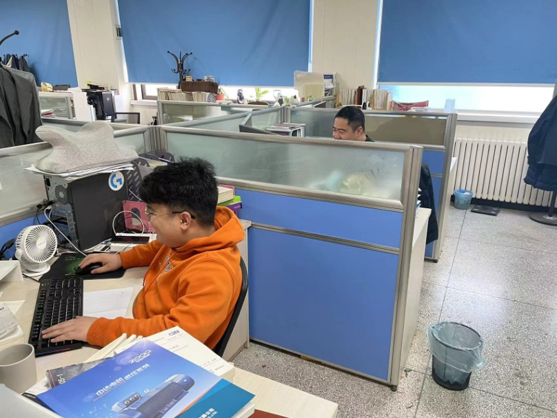 五一堅(jiān)守崗位4